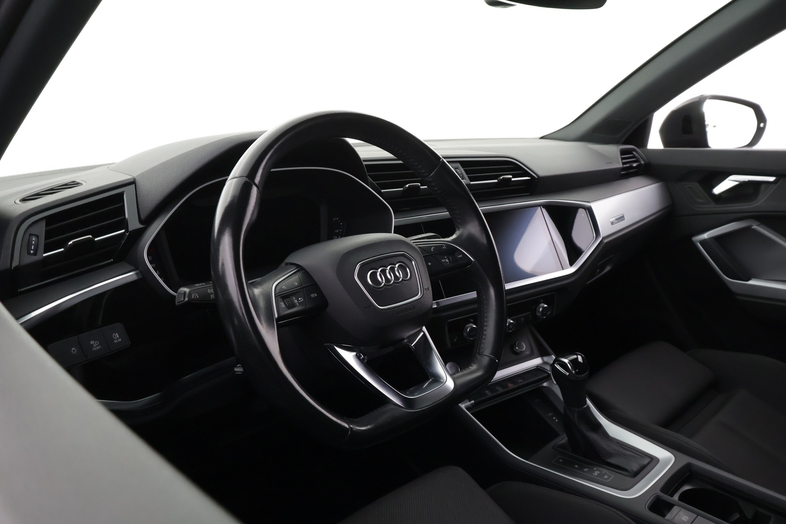 AUDI Q3 2019