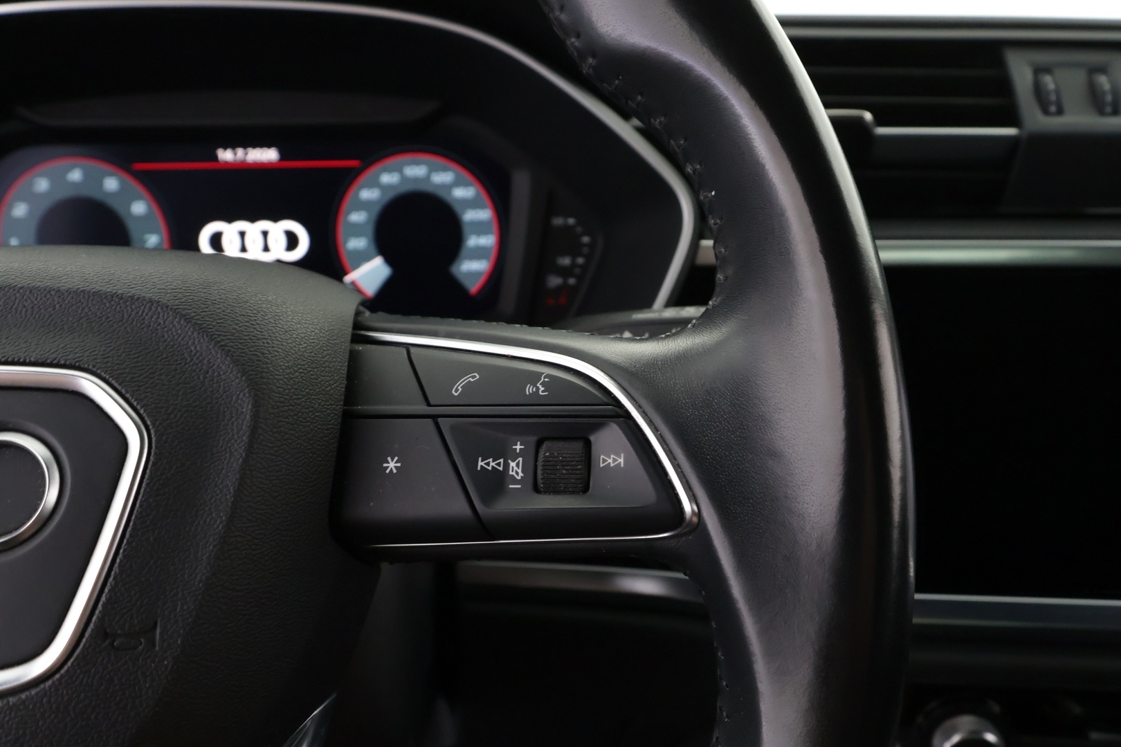 AUDI Q3 2019
