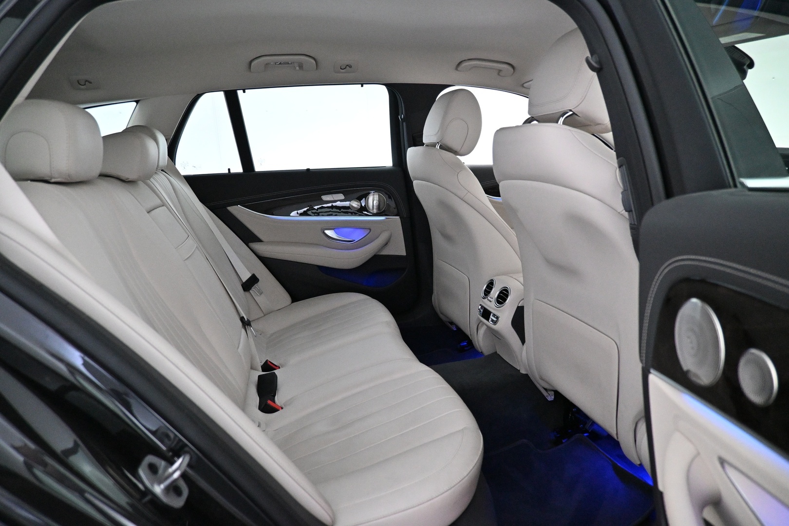 MERCEDES-BENZ E 2022