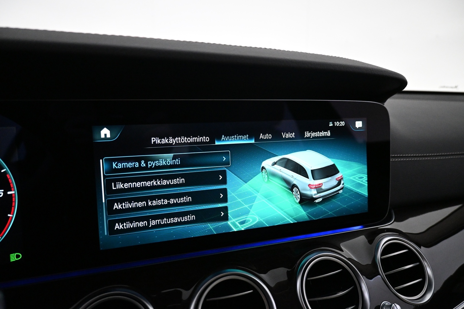 MERCEDES-BENZ E 2022