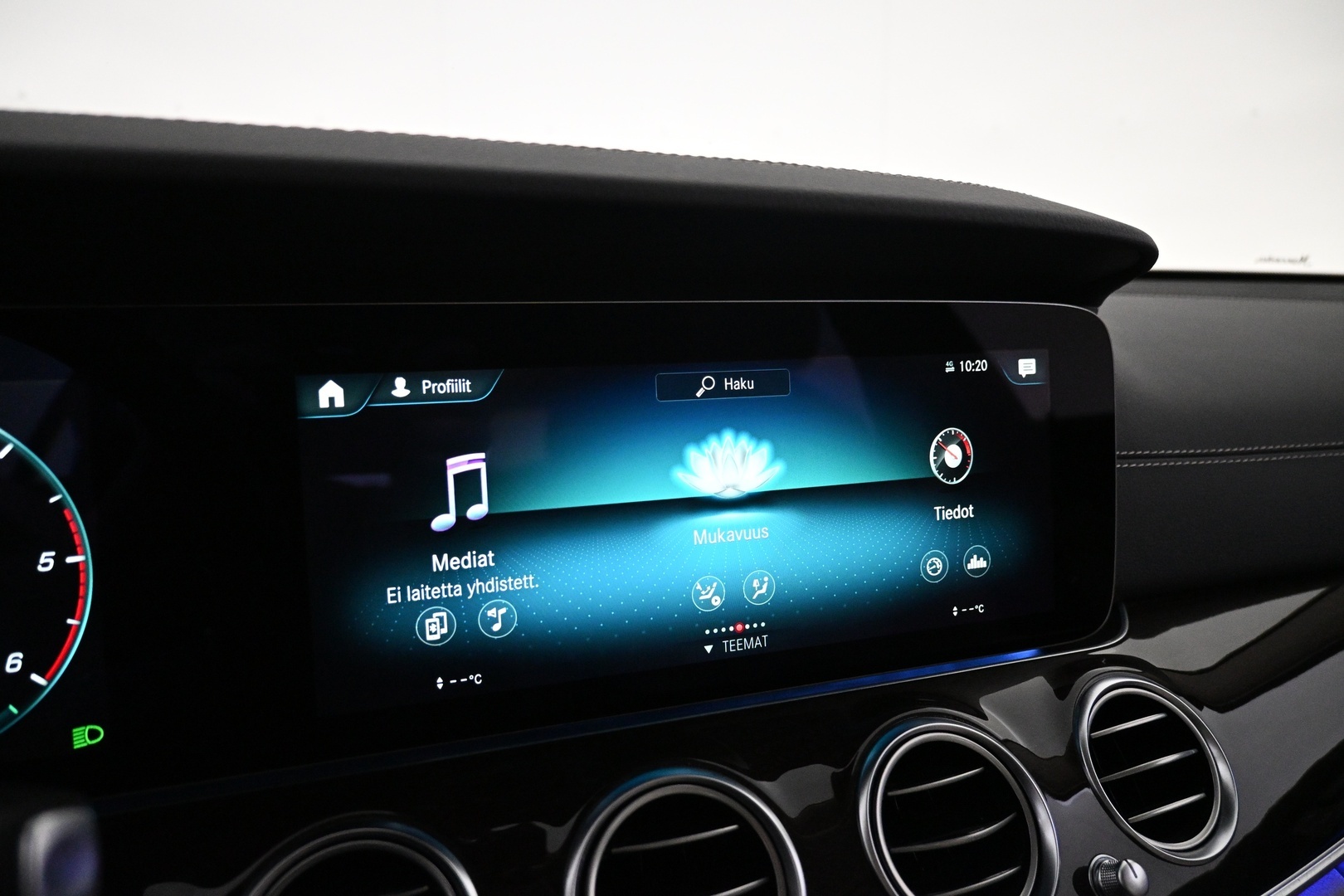 MERCEDES-BENZ E 2022