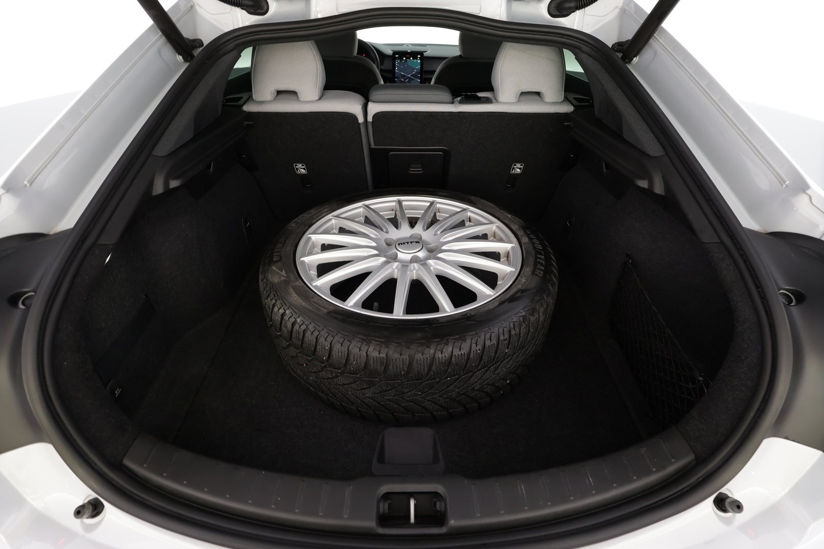 POLESTAR 2 2023