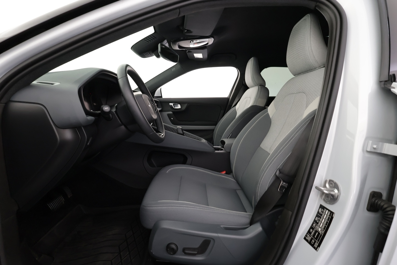 POLESTAR 2 2023