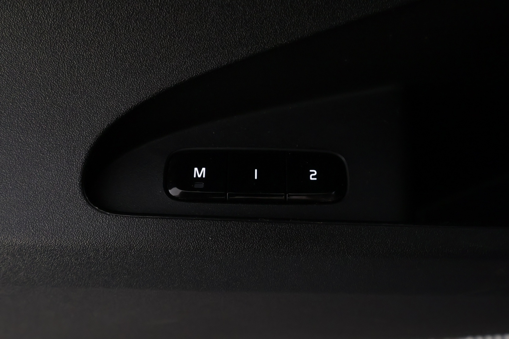 POLESTAR 2 2023