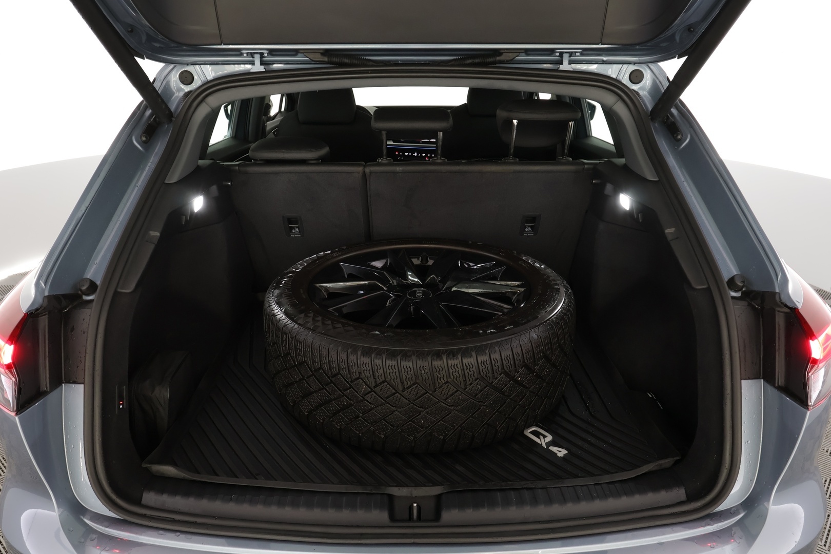 AUDI Q4 e-tron 2023