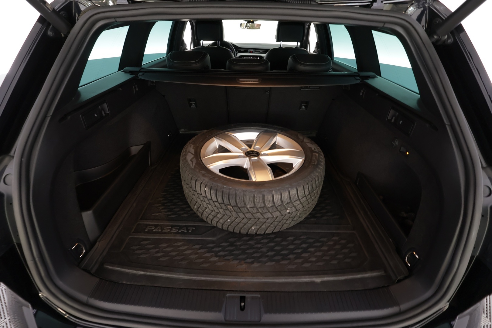 VOLKSWAGEN Passat 2021