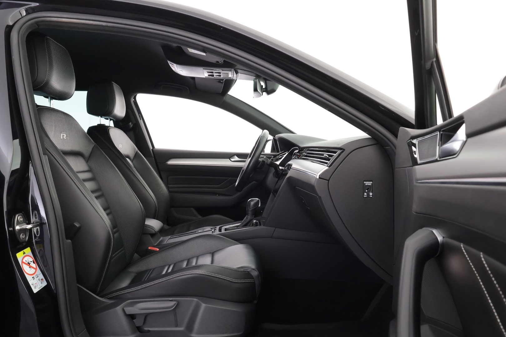 VOLKSWAGEN Passat 2021
