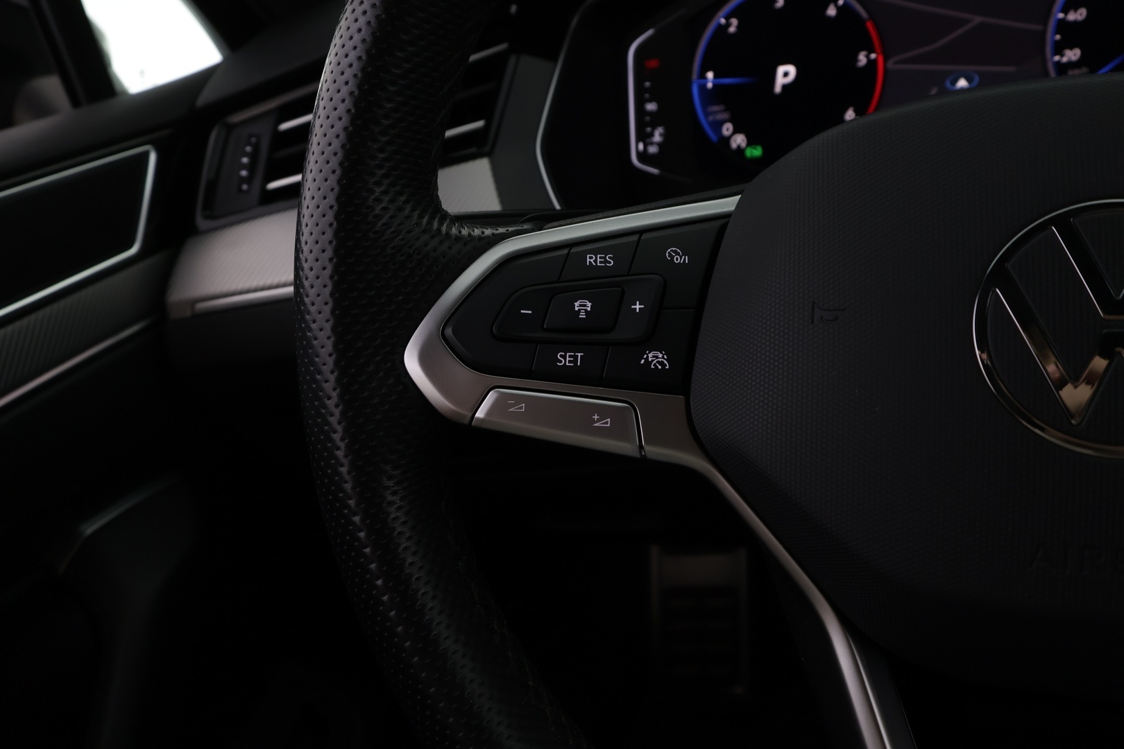 VOLKSWAGEN Passat 2021