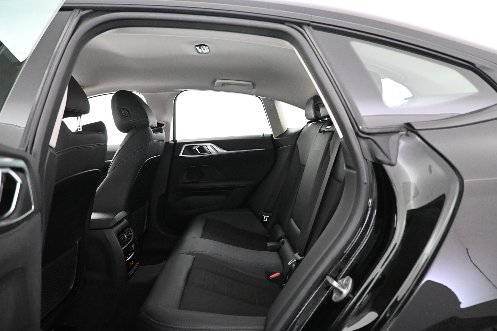 BMW i4 2023
