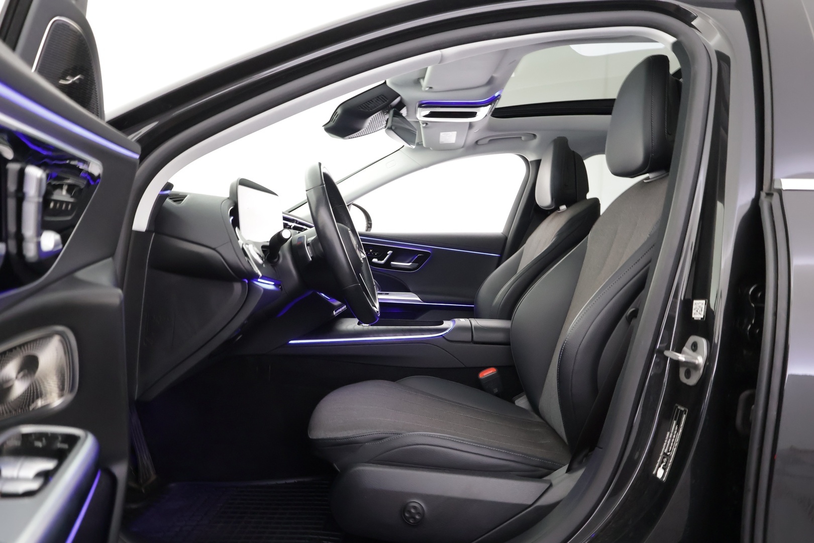 MERCEDES-BENZ E 2024