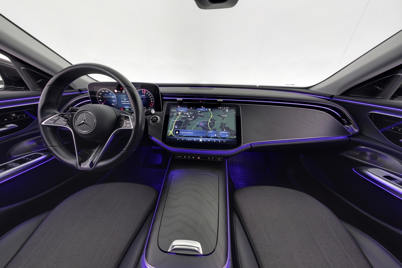 MERCEDES-BENZ E 2024