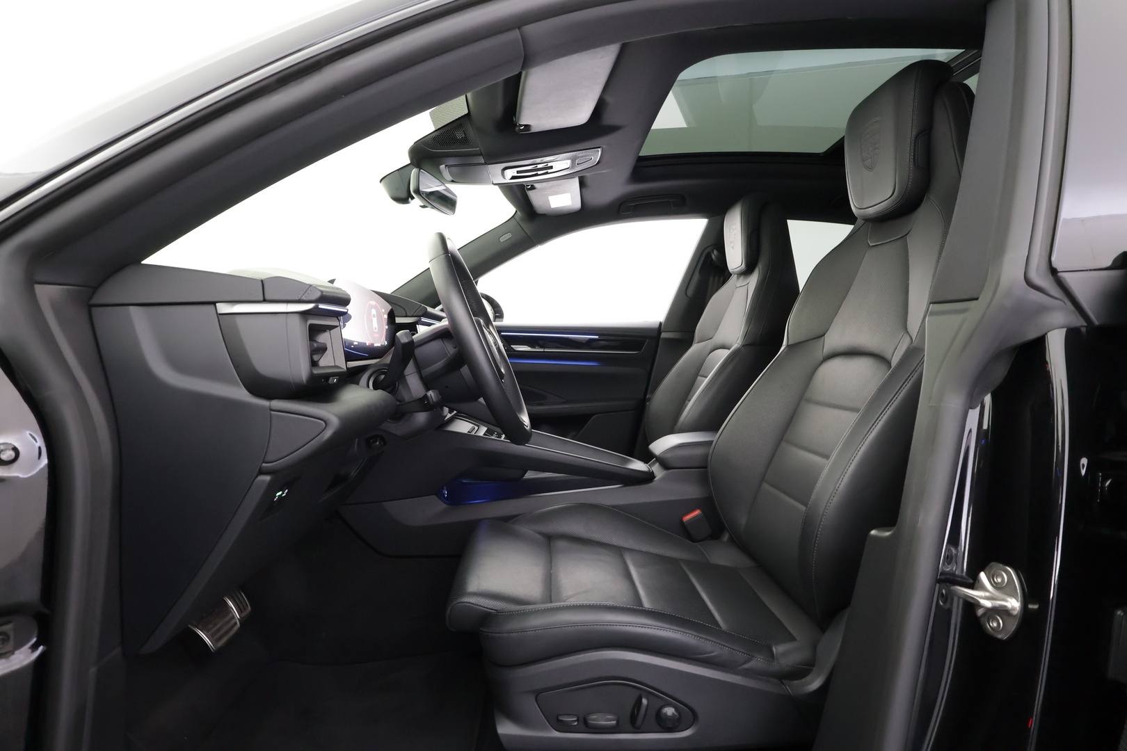 PORSCHE Macan 2025