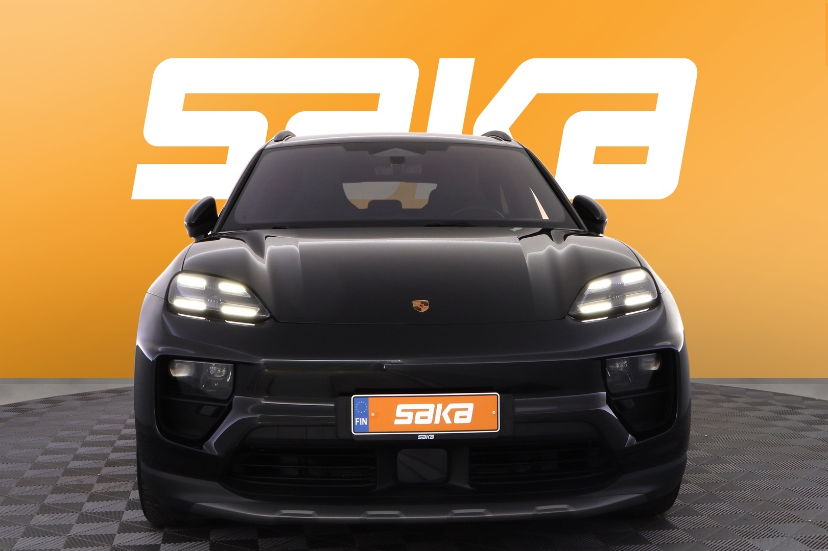 PORSCHE Macan 2025