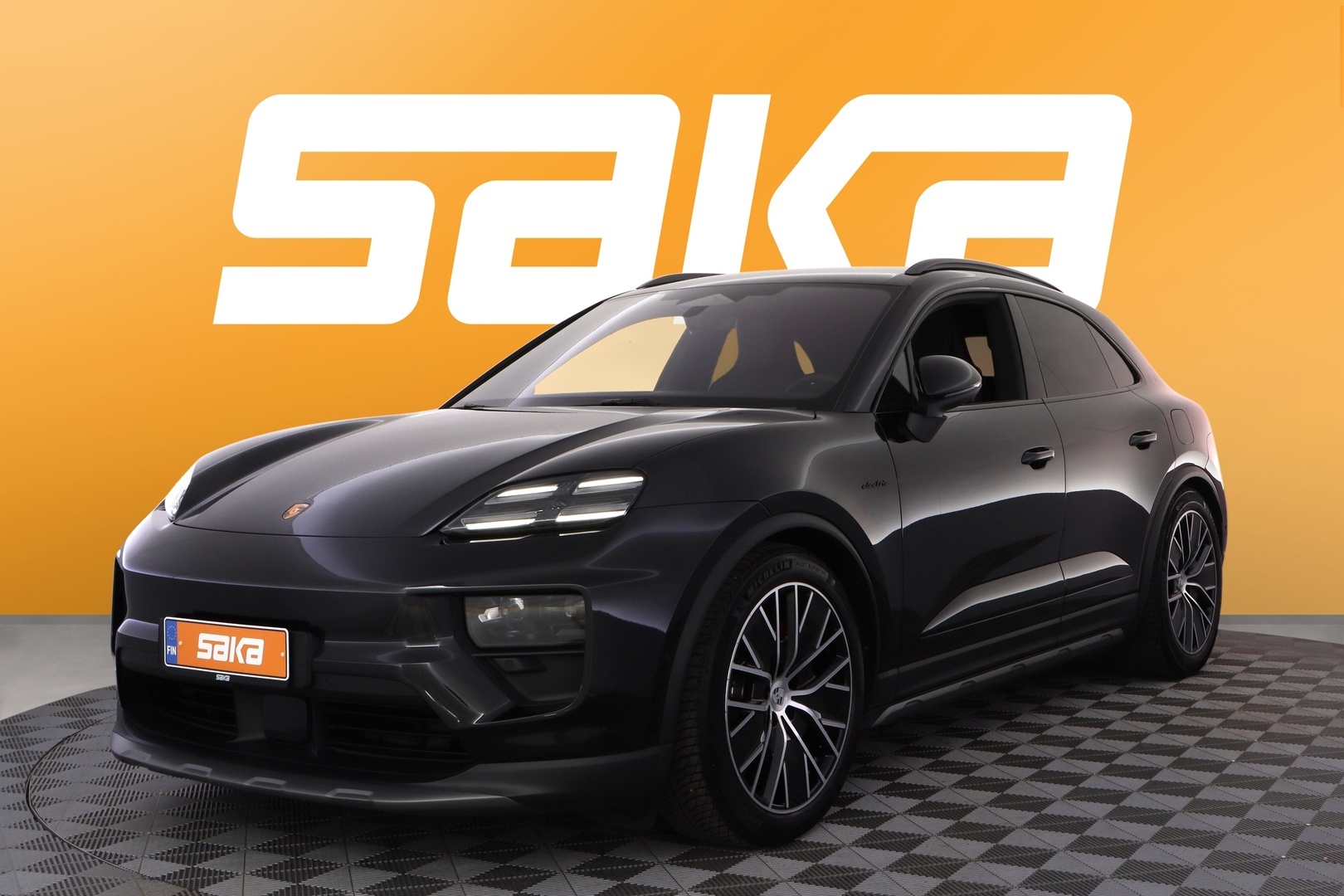 PORSCHE Macan 2025