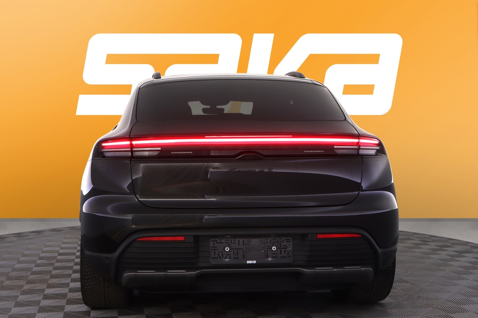 PORSCHE Macan 2025