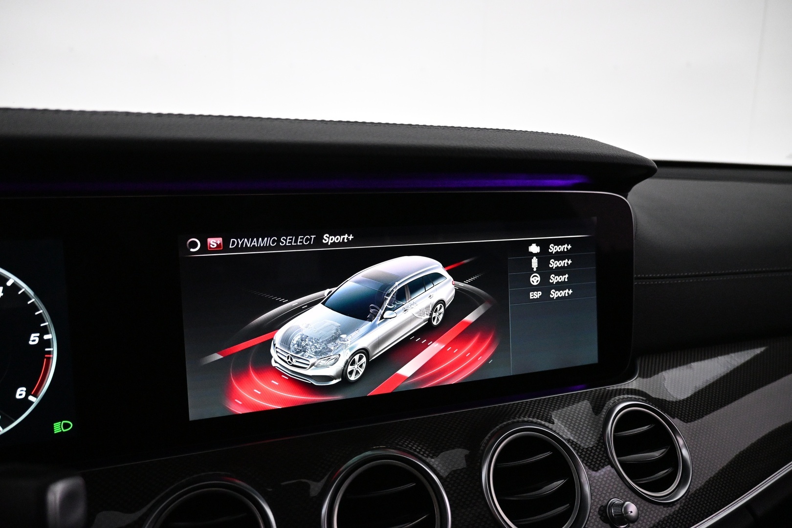 MERCEDES-BENZ E 2019