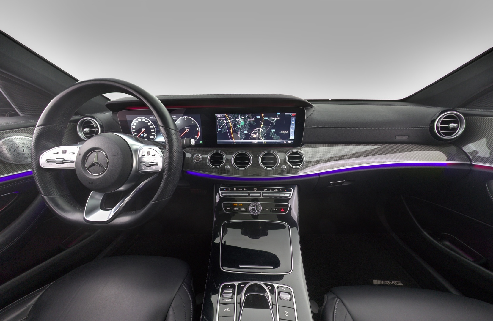 MERCEDES-BENZ E 2019