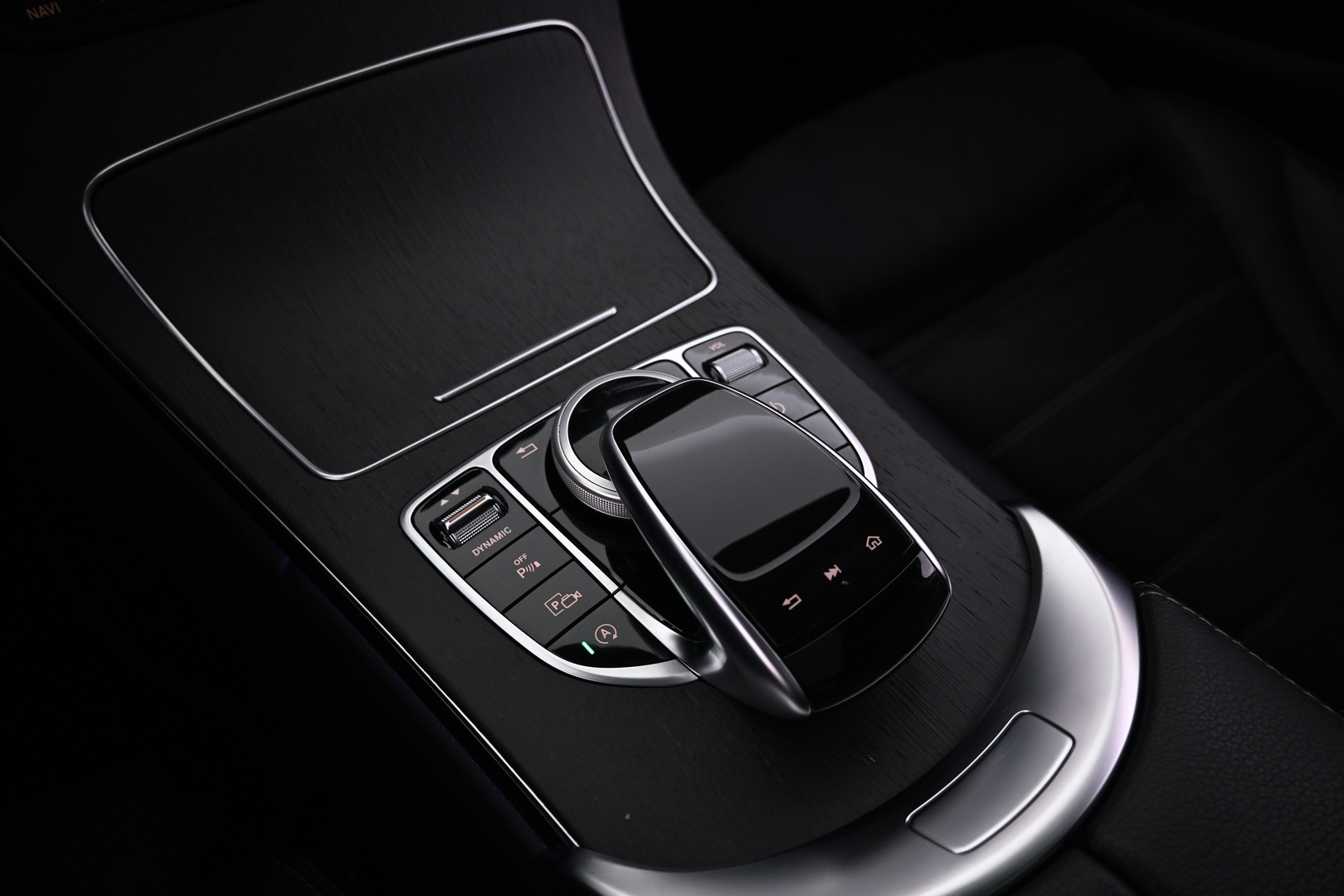 MERCEDES-BENZ C 2021