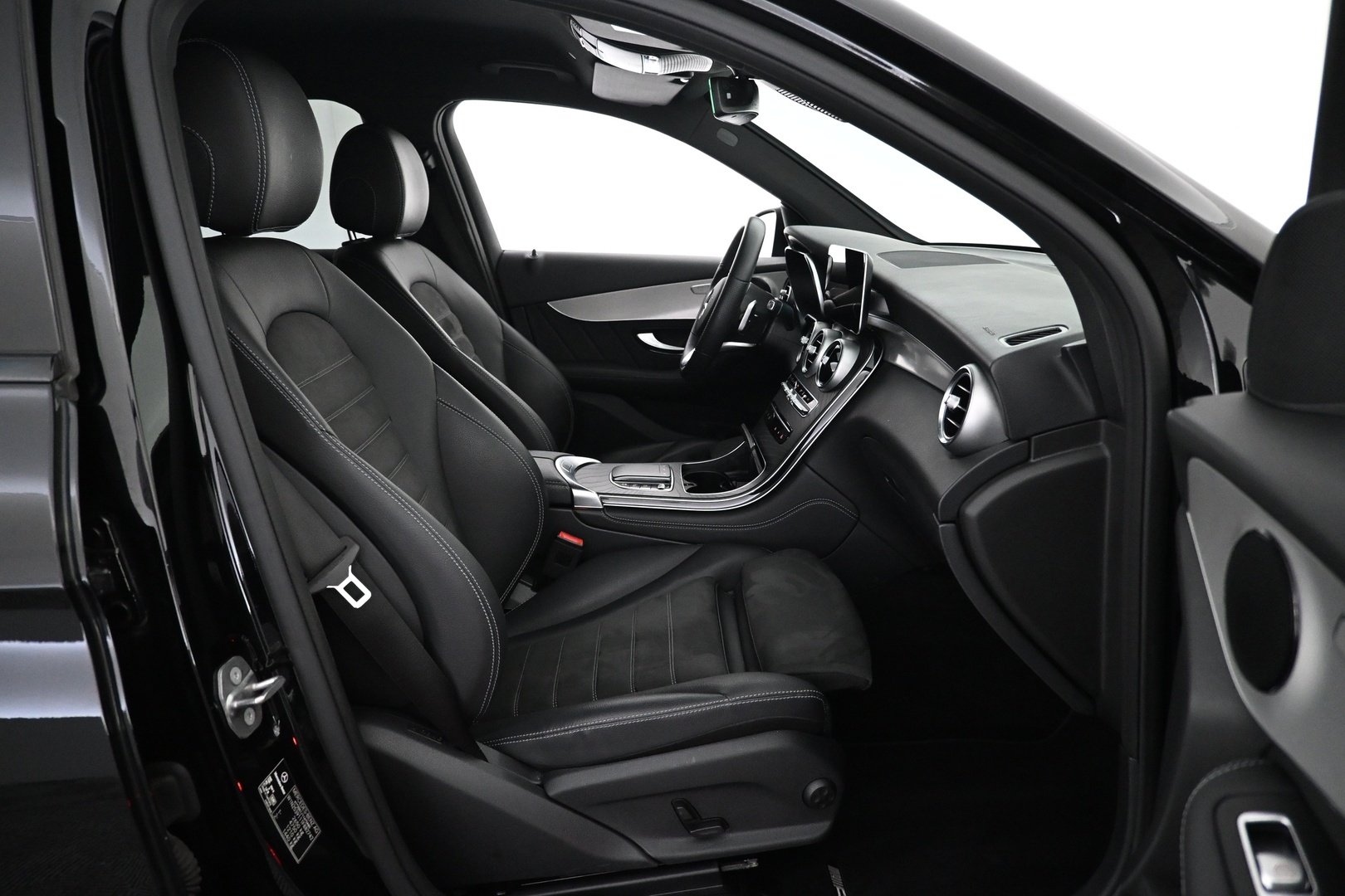 MERCEDES-BENZ GLC 2021