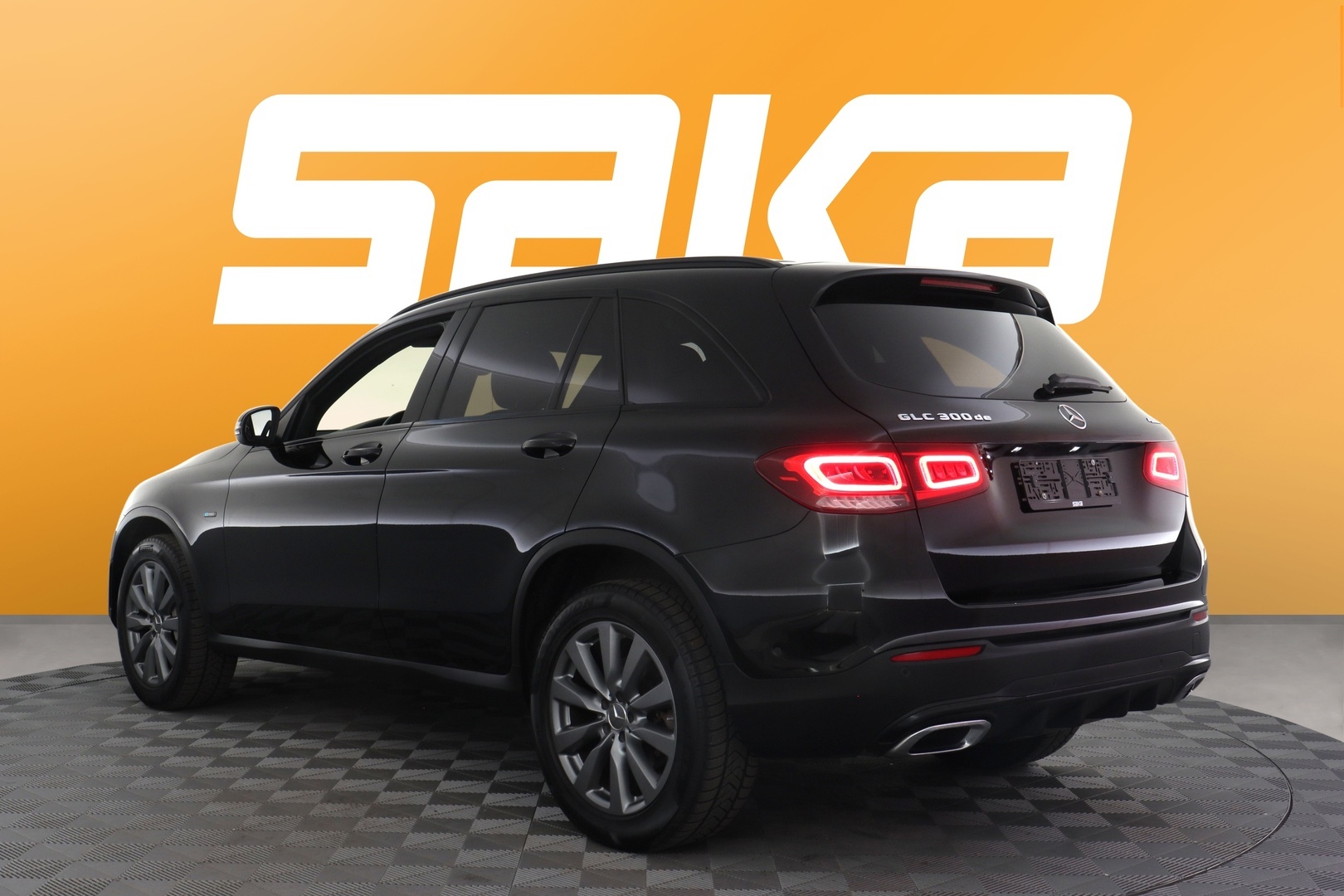 MERCEDES-BENZ GLC 2021