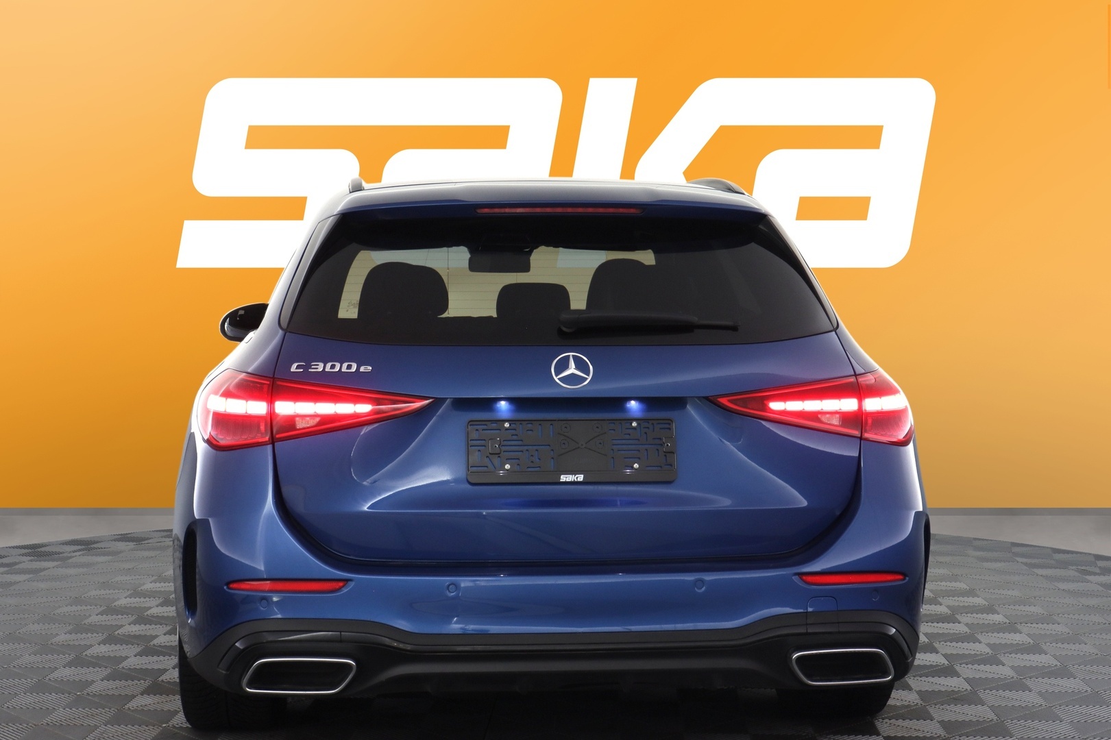 MERCEDES-BENZ C 2023