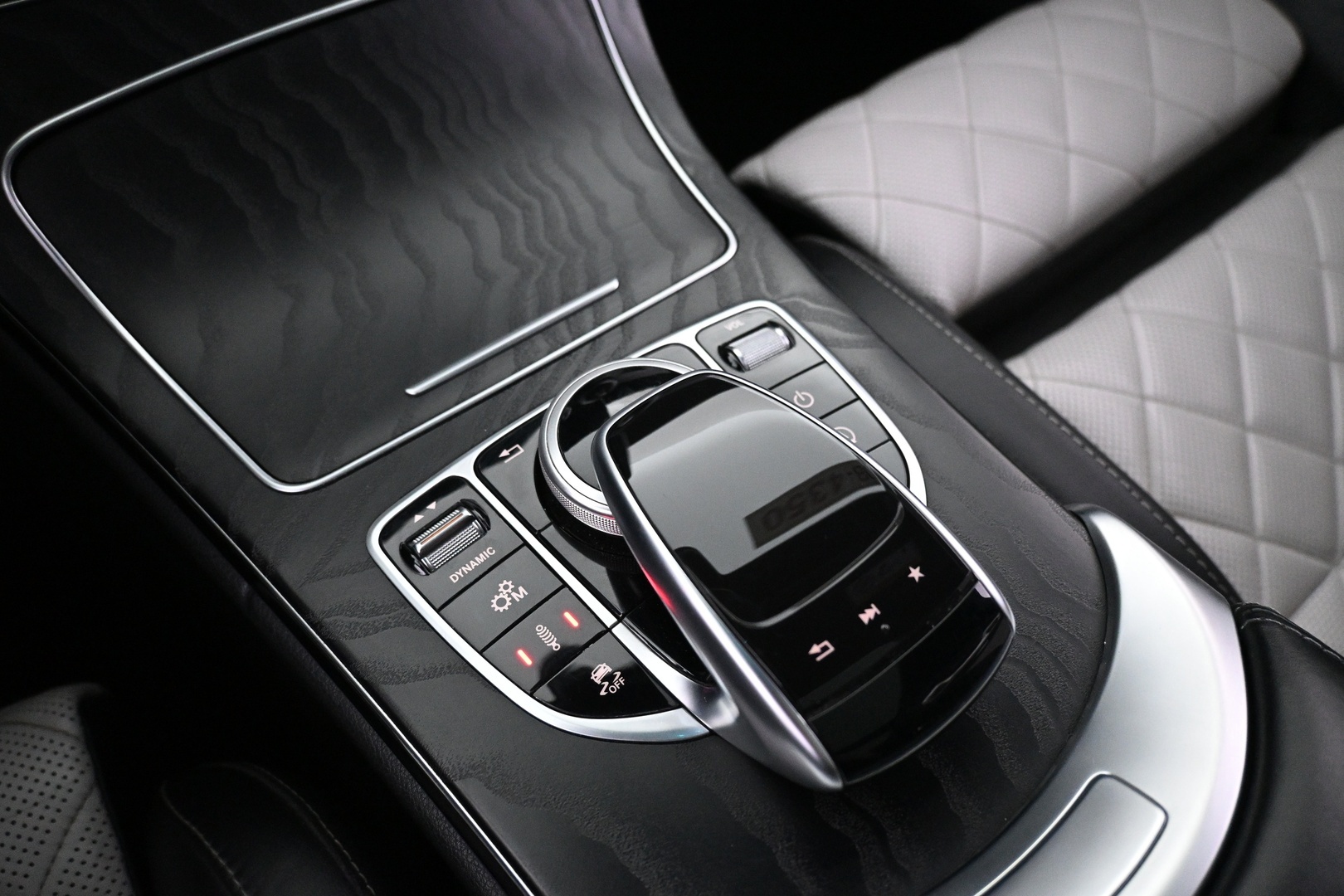 MERCEDES-BENZ C 43 AMG 2017