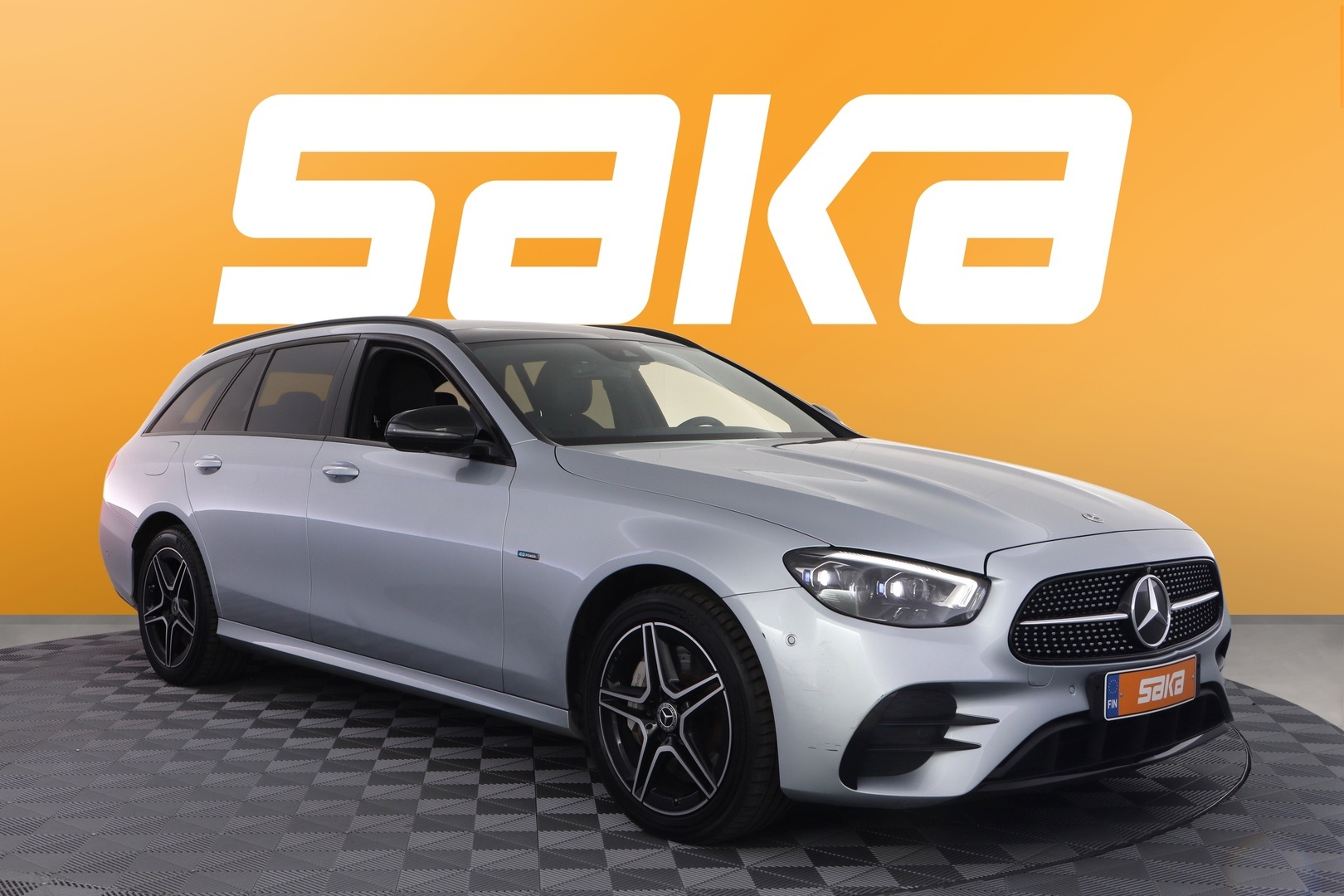 MERCEDES-BENZ E 2021