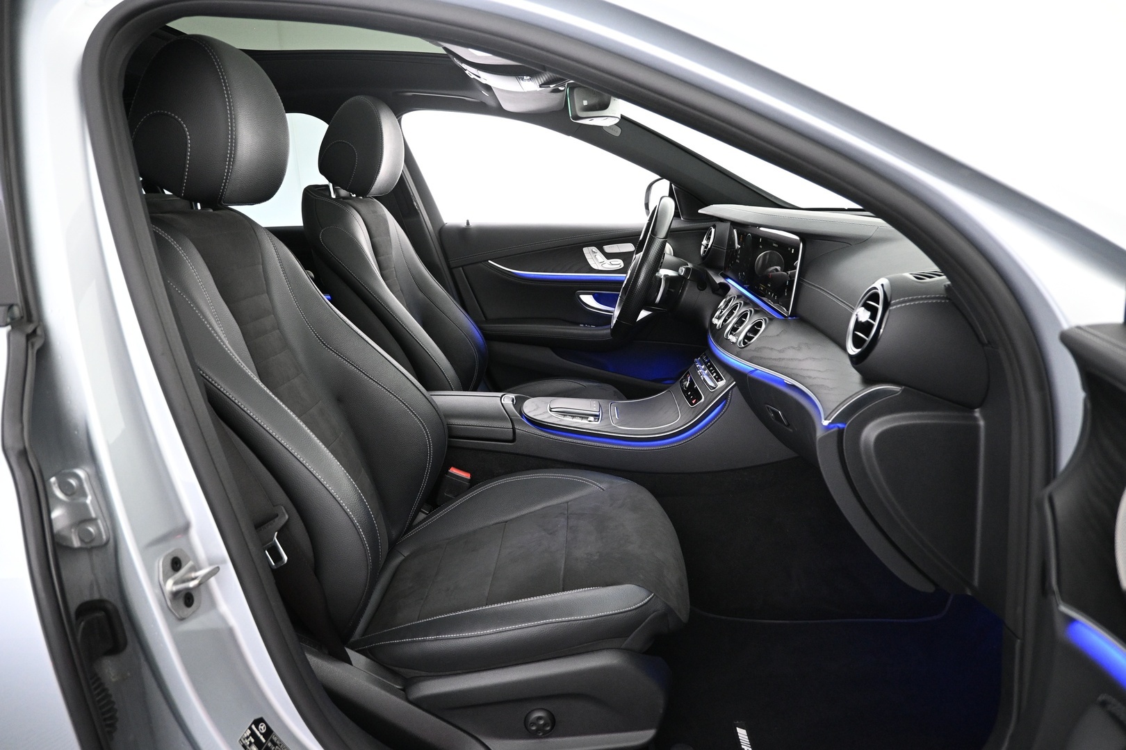 MERCEDES-BENZ E 2021