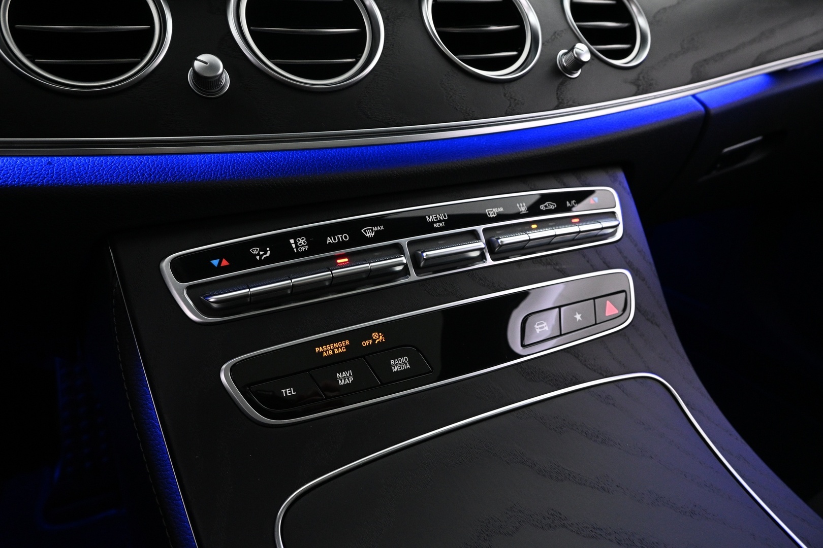 MERCEDES-BENZ E 2021