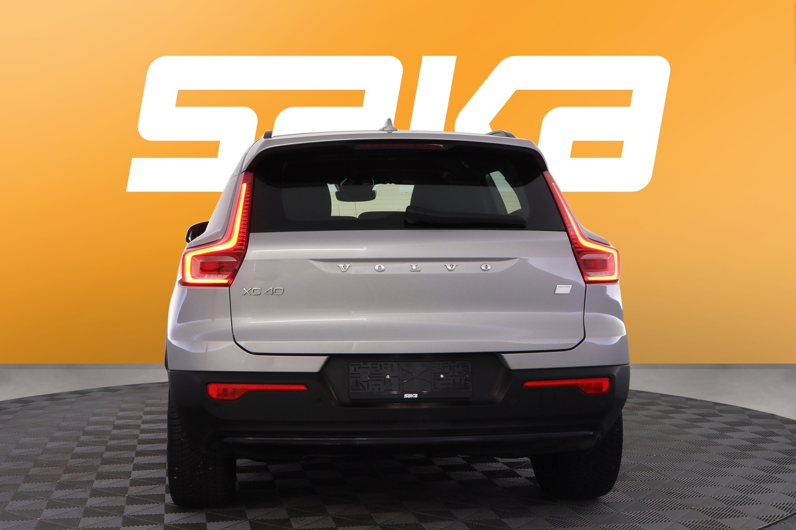VOLVO XC40 2023