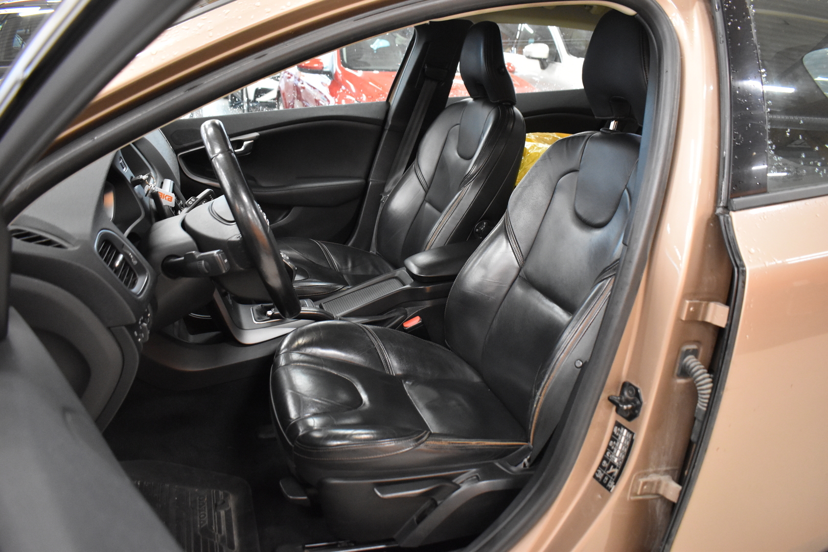 VOLVO V40 Cross Country 2013