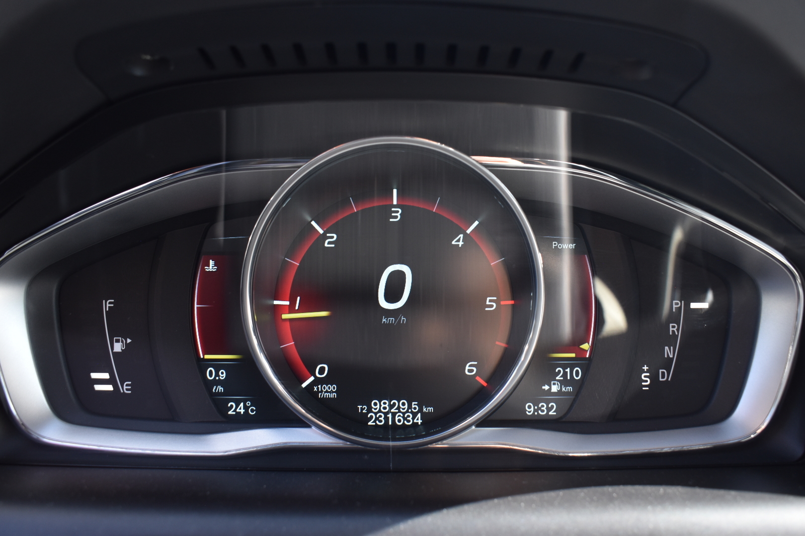 VOLVO XC60 2015
