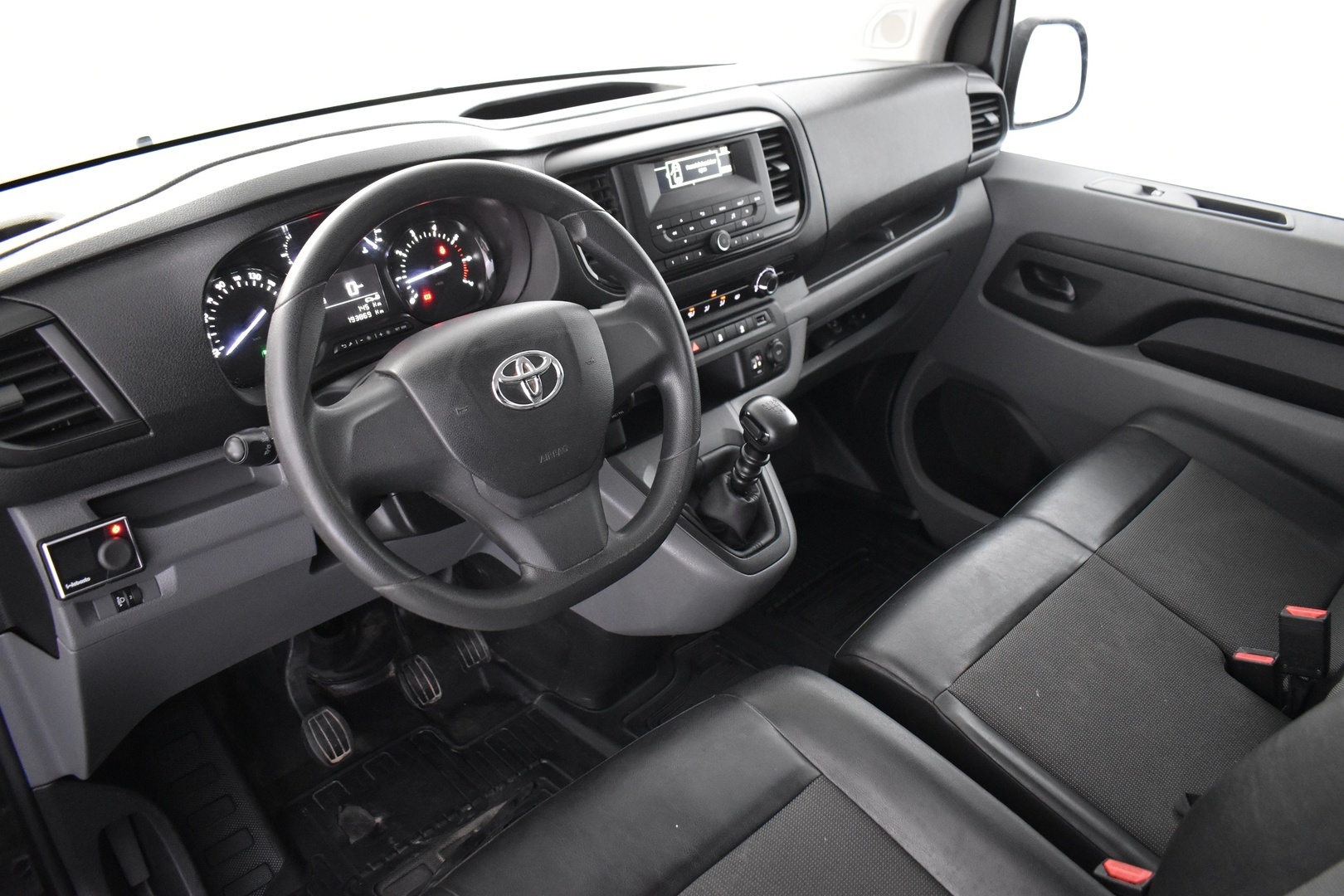 TOYOTA Proace 2018