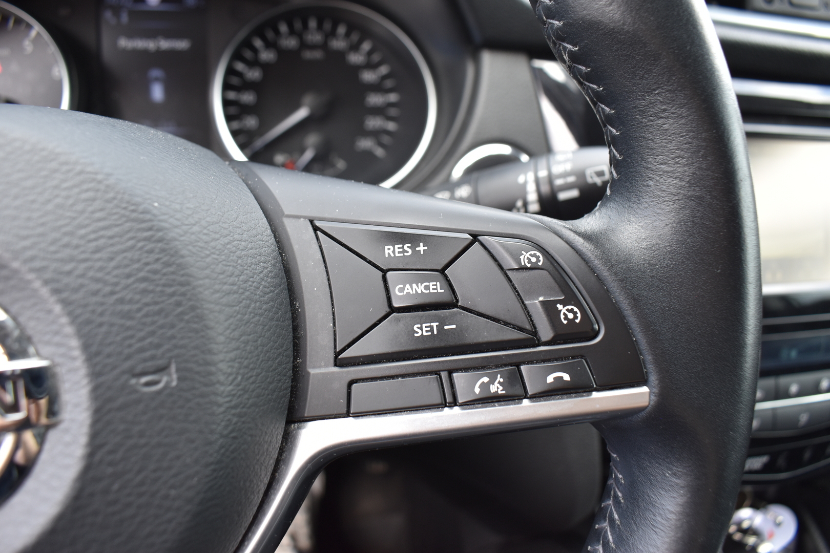 NISSAN Qashqai 2018