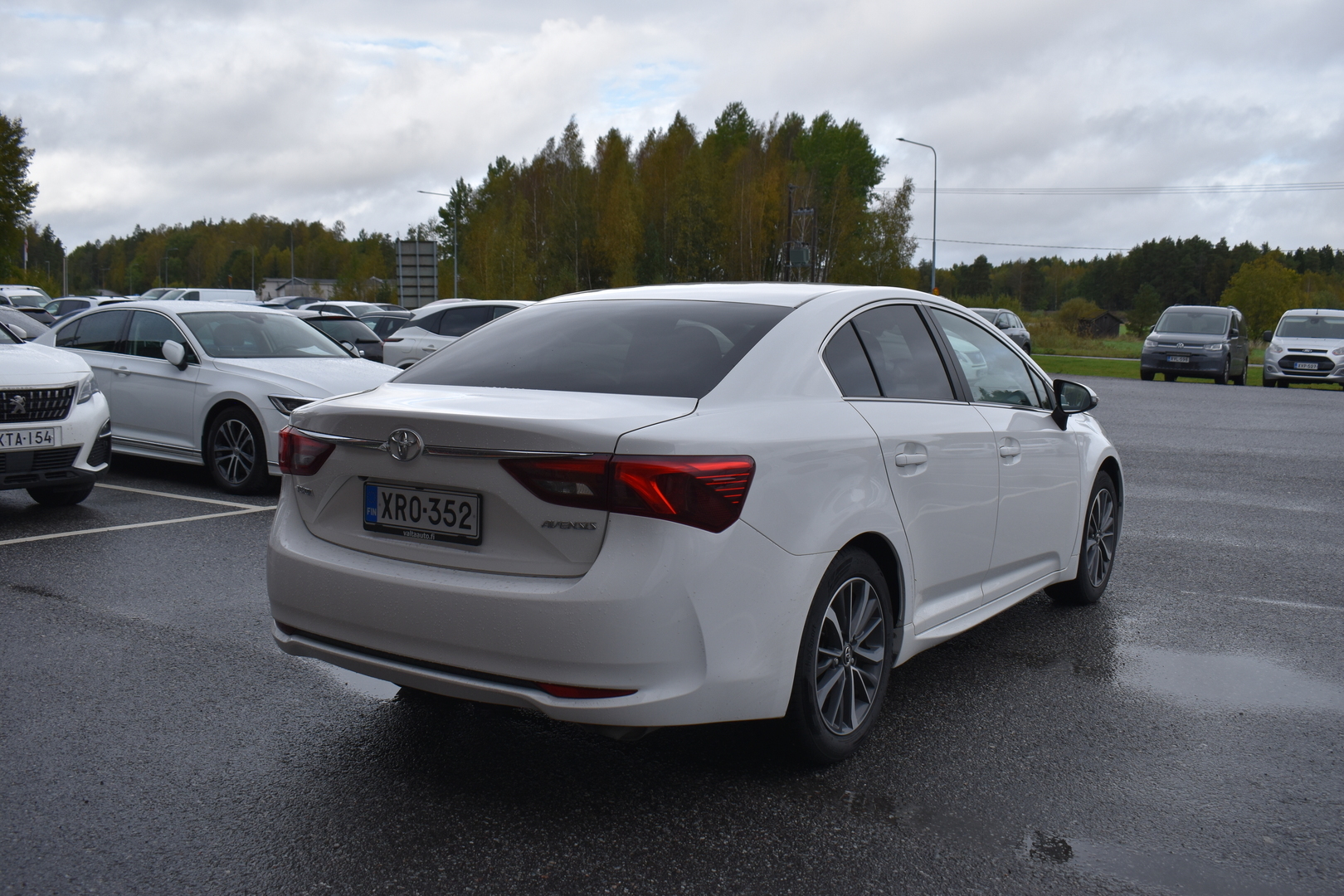 TOYOTA Avensis 2016