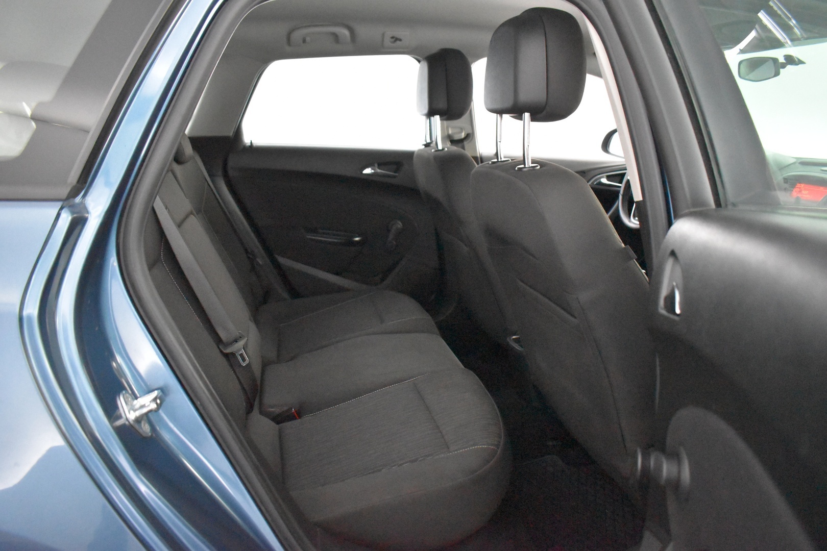 OPEL Astra 2013