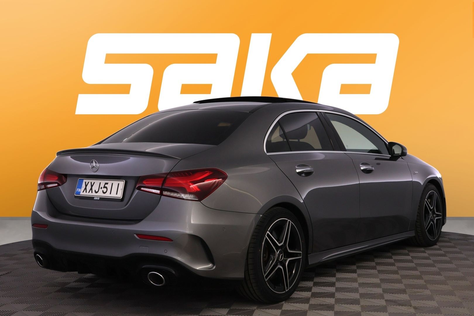 MERCEDES-BENZ A 35 AMG 2021