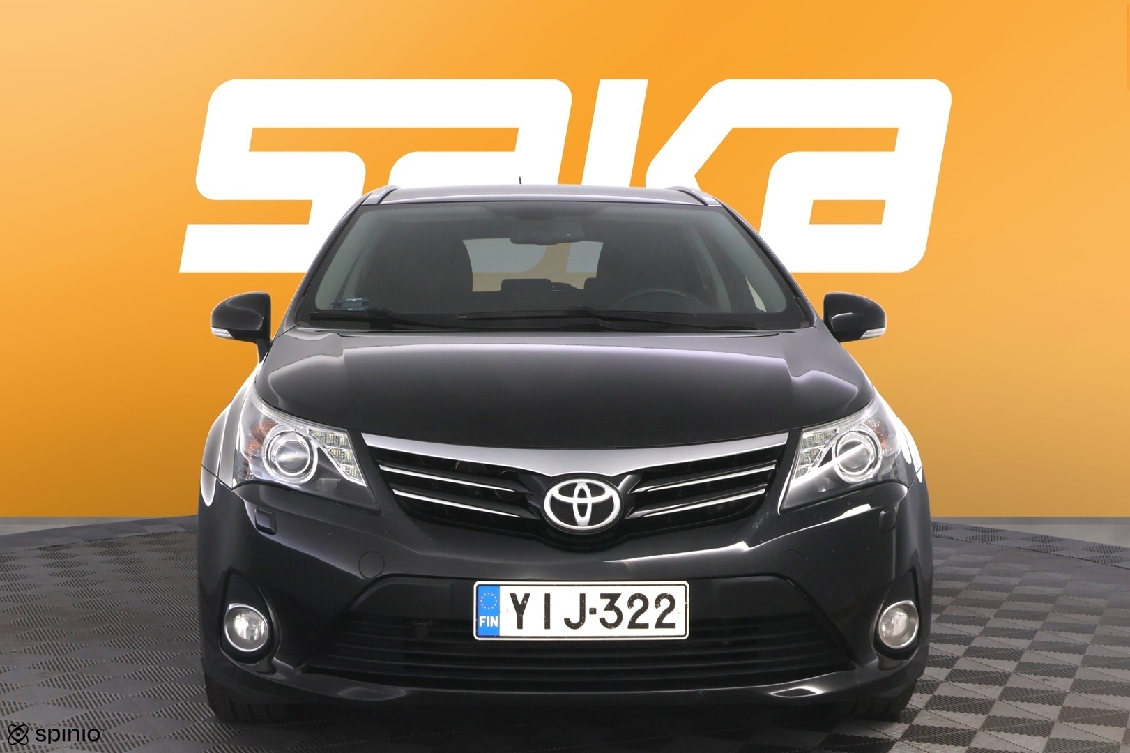 TOYOTA Avensis 2013