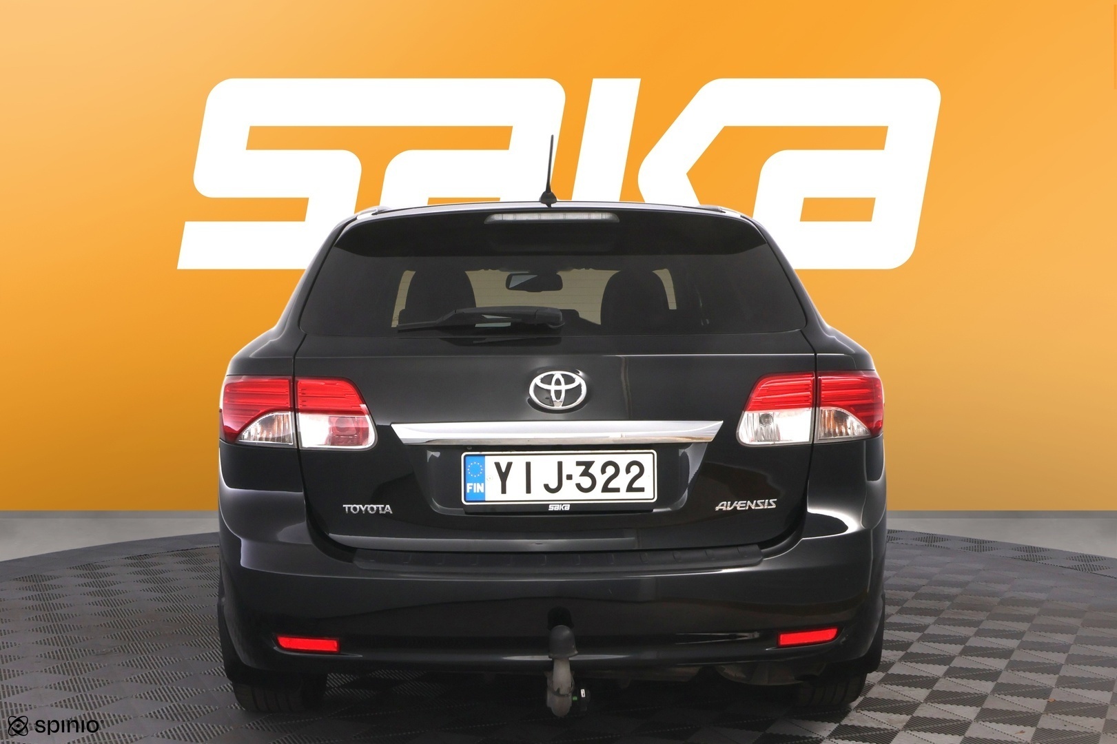 TOYOTA Avensis 2013
