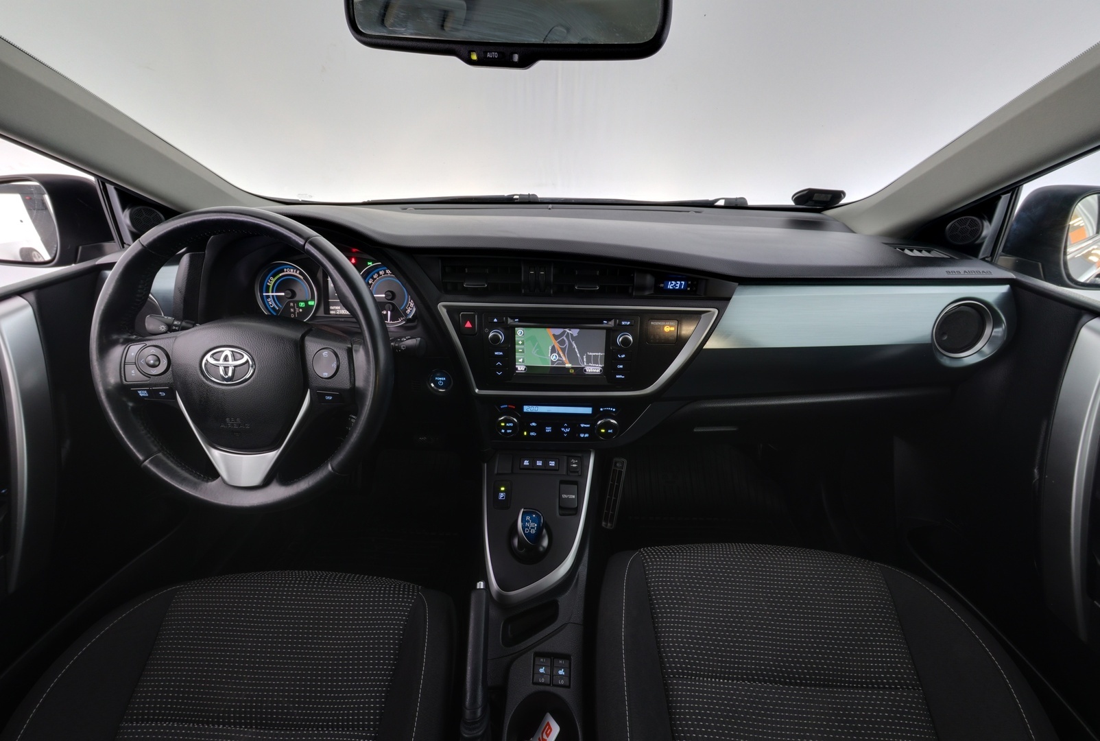 TOYOTA Auris 2013
