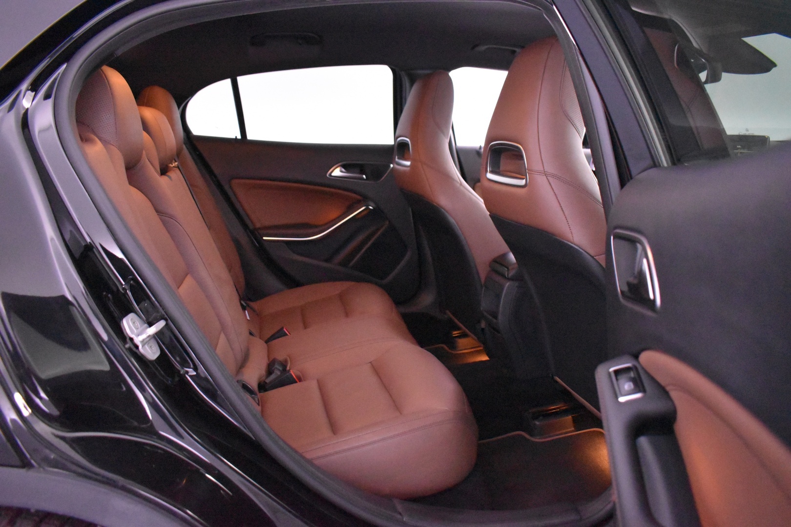 MERCEDES-BENZ GLA 2015