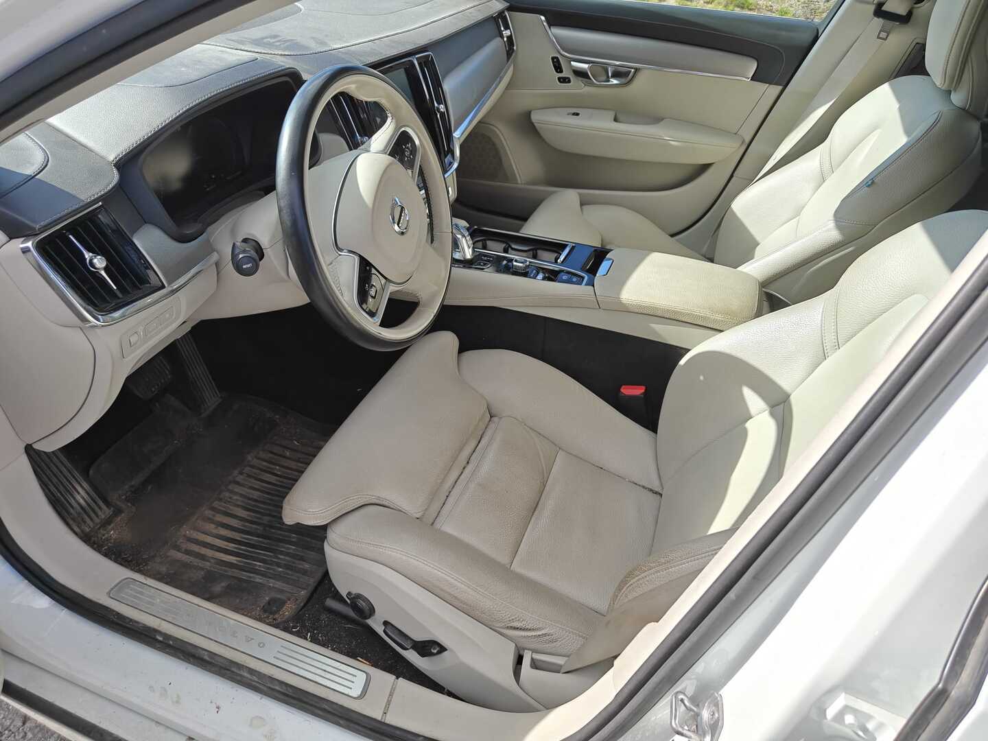 VOLVO V90 2019
