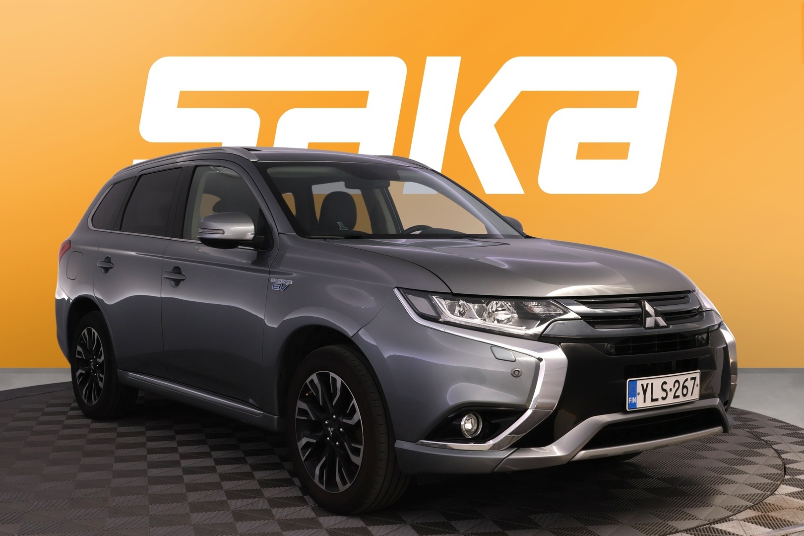 MITSUBISHI Outlander PHEV 2016