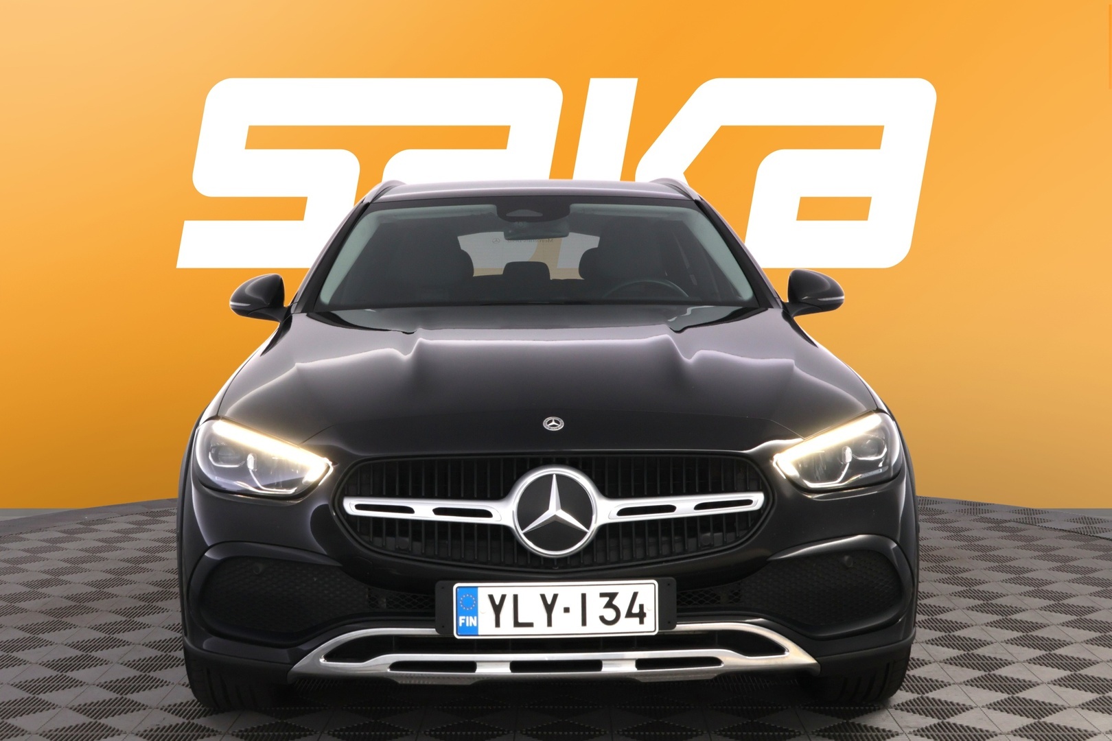 MERCEDES-BENZ C 2023