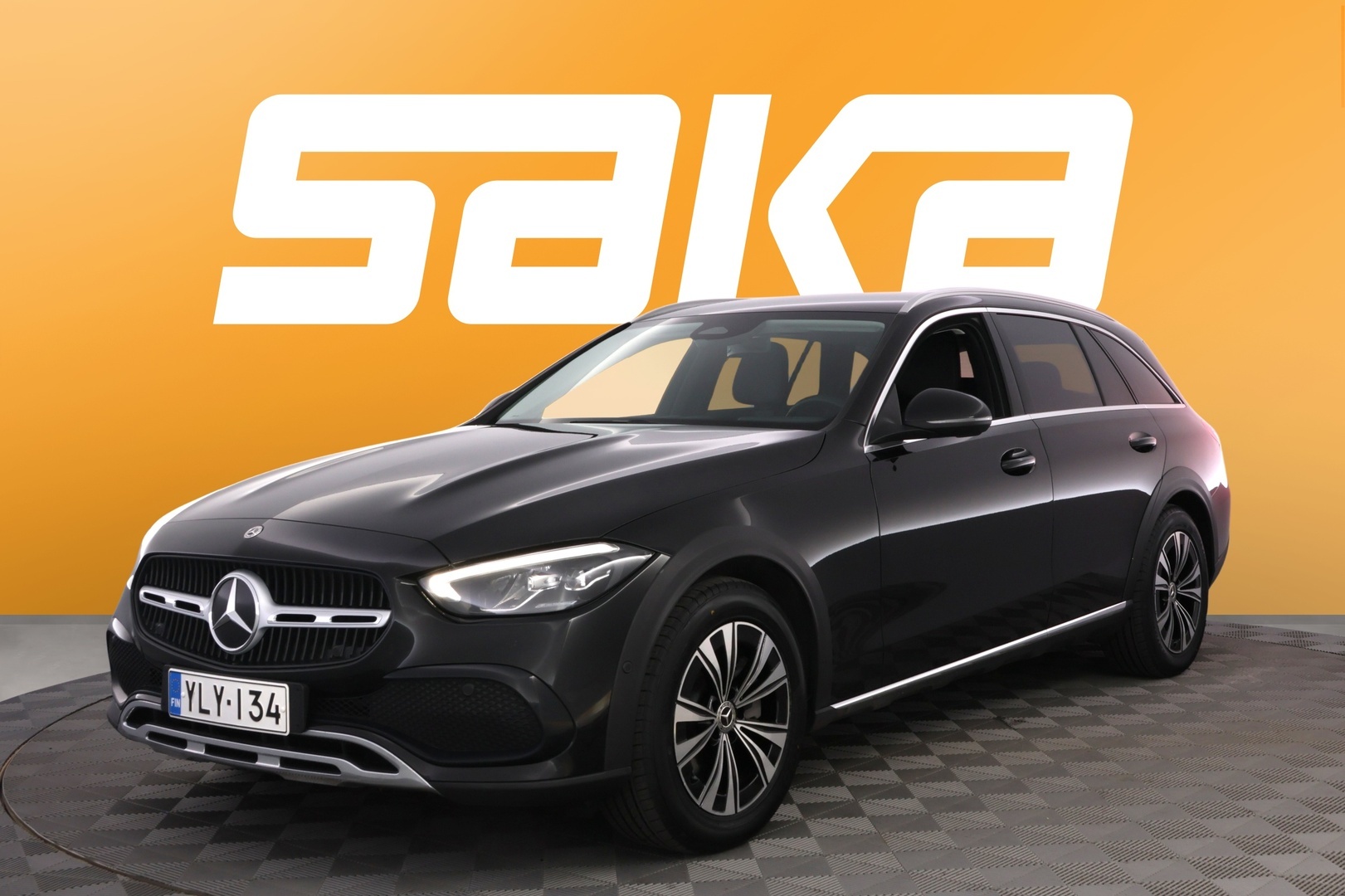 MERCEDES-BENZ C 2023