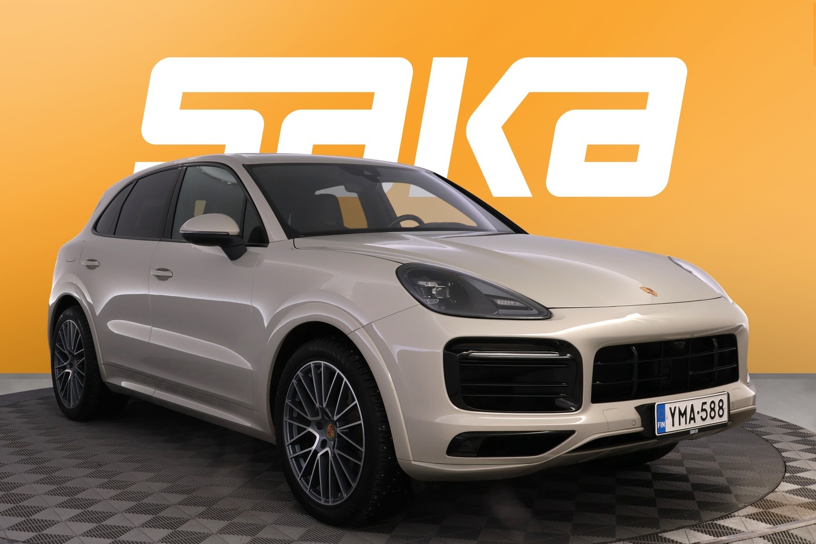PORSCHE Cayenne 2023