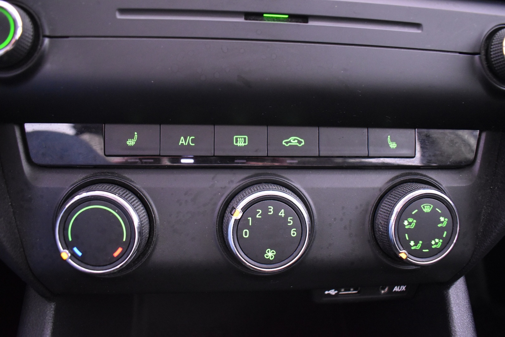 SKODA Octavia 2014