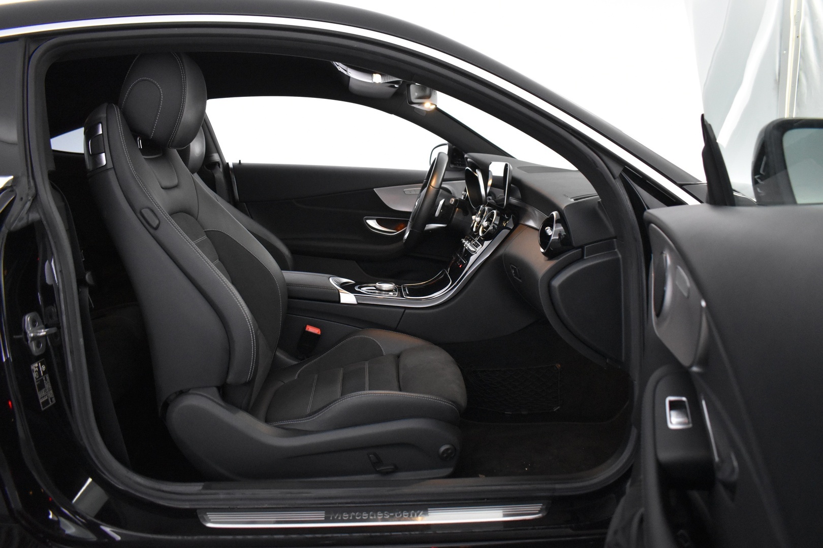 MERCEDES-BENZ C 2020