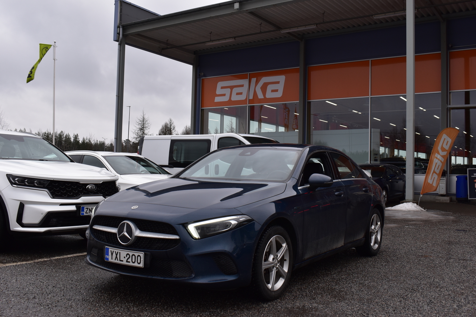 MERCEDES-BENZ A 2021