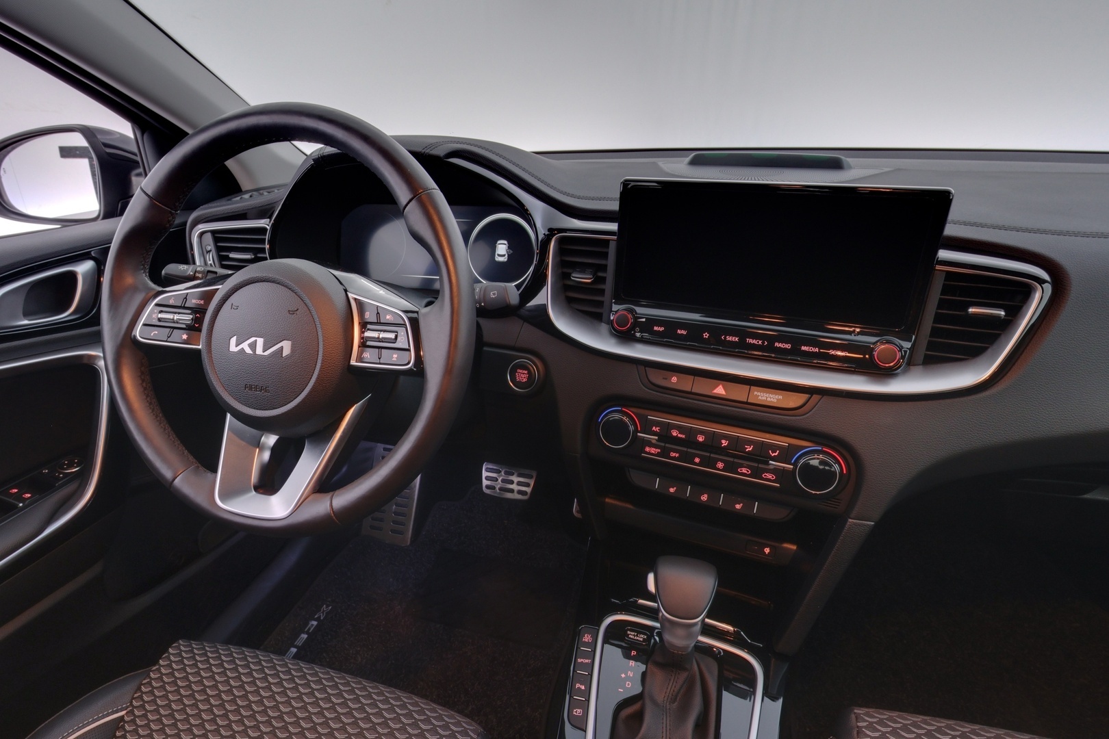 KIA XCeed 2025